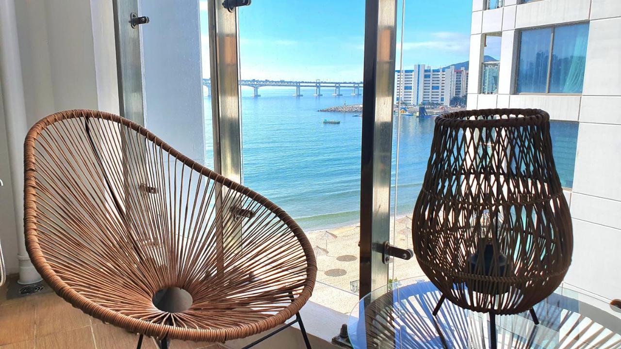 Holiday Apt Gwangan Beach Busan Exterior foto